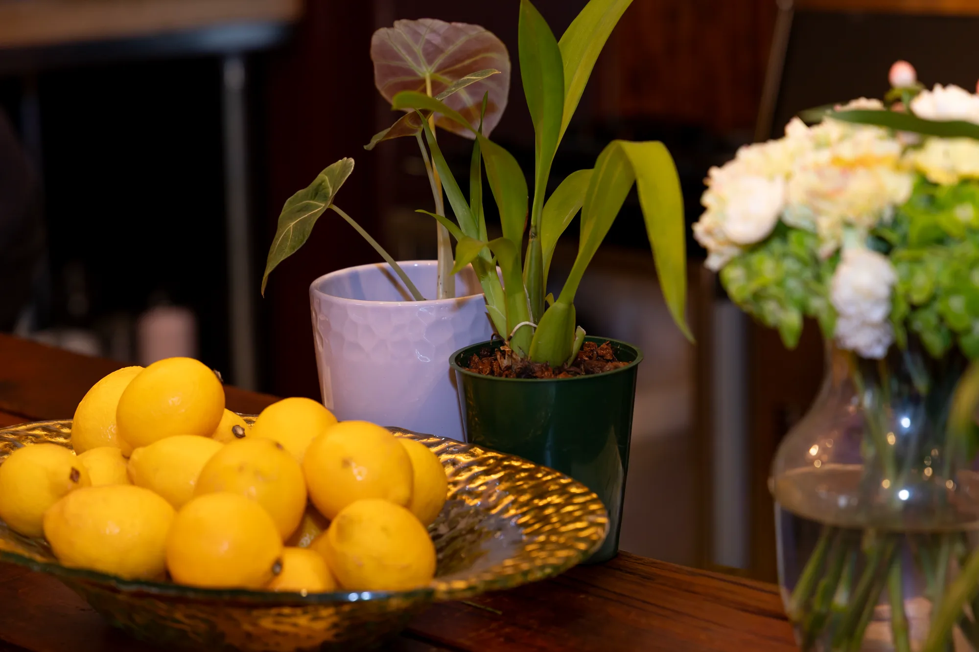 Table details at Alesta with lemons and fresh flowers